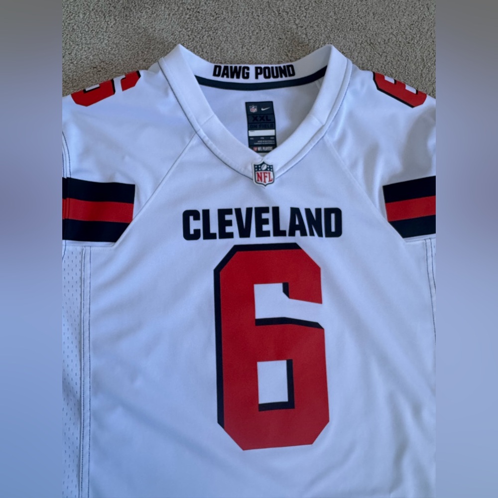 Baker Mayfield Cleveland Browns NFL Jersey - Like New - Picture 4 of 7